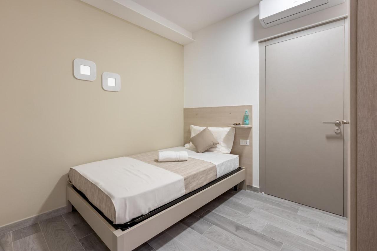Deledda Home كالياري المظهر الخارجي الصورة